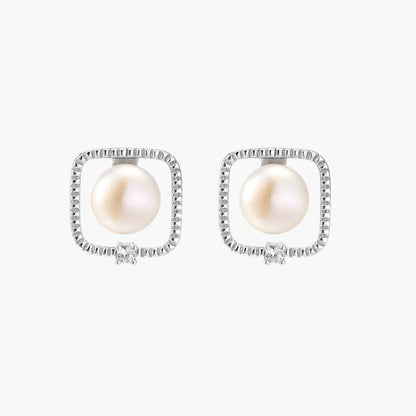 Freshwater Pearl and 925e Silver Halo Studs