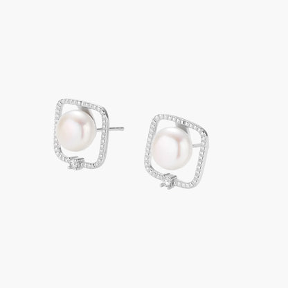 Freshwater Pearl and 925e Silver Halo Studs