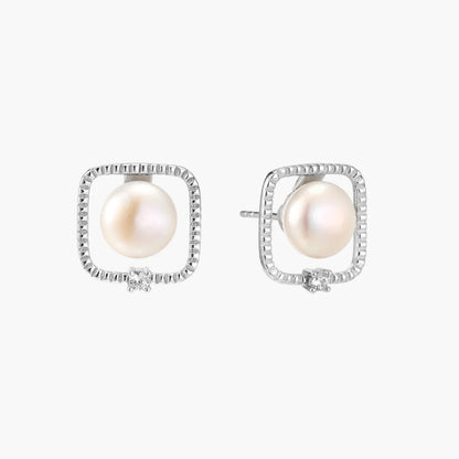 Freshwater Pearl and 925e Silver Halo Studs